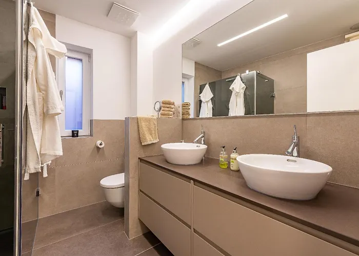 Magnificent Rooftop Jacuzzi & Terrace Olia Ζαντάρ