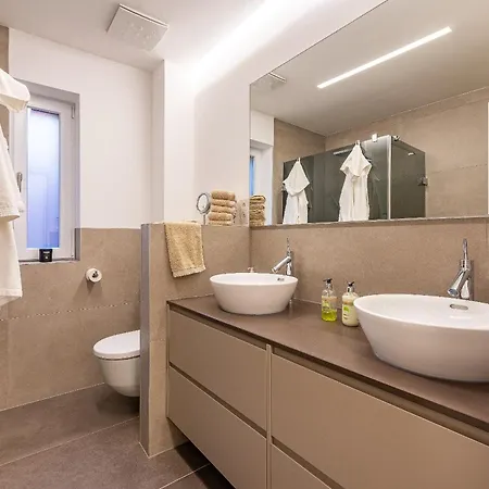 Magnificent Rooftop Jacuzzi & Terrace Olia Zadar